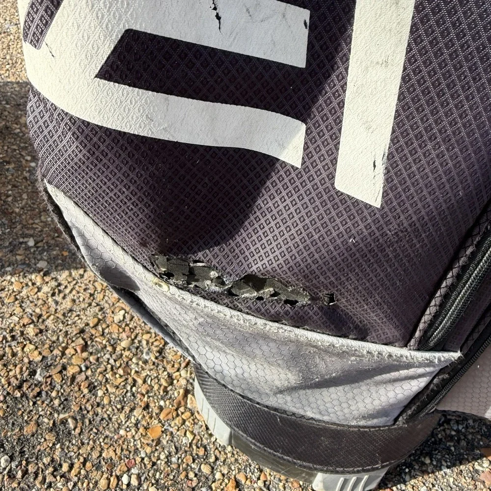 Ask Echo T-Lock 2.0 14-Way Cart Golf Bag Black/White BROKEN ZIPPER